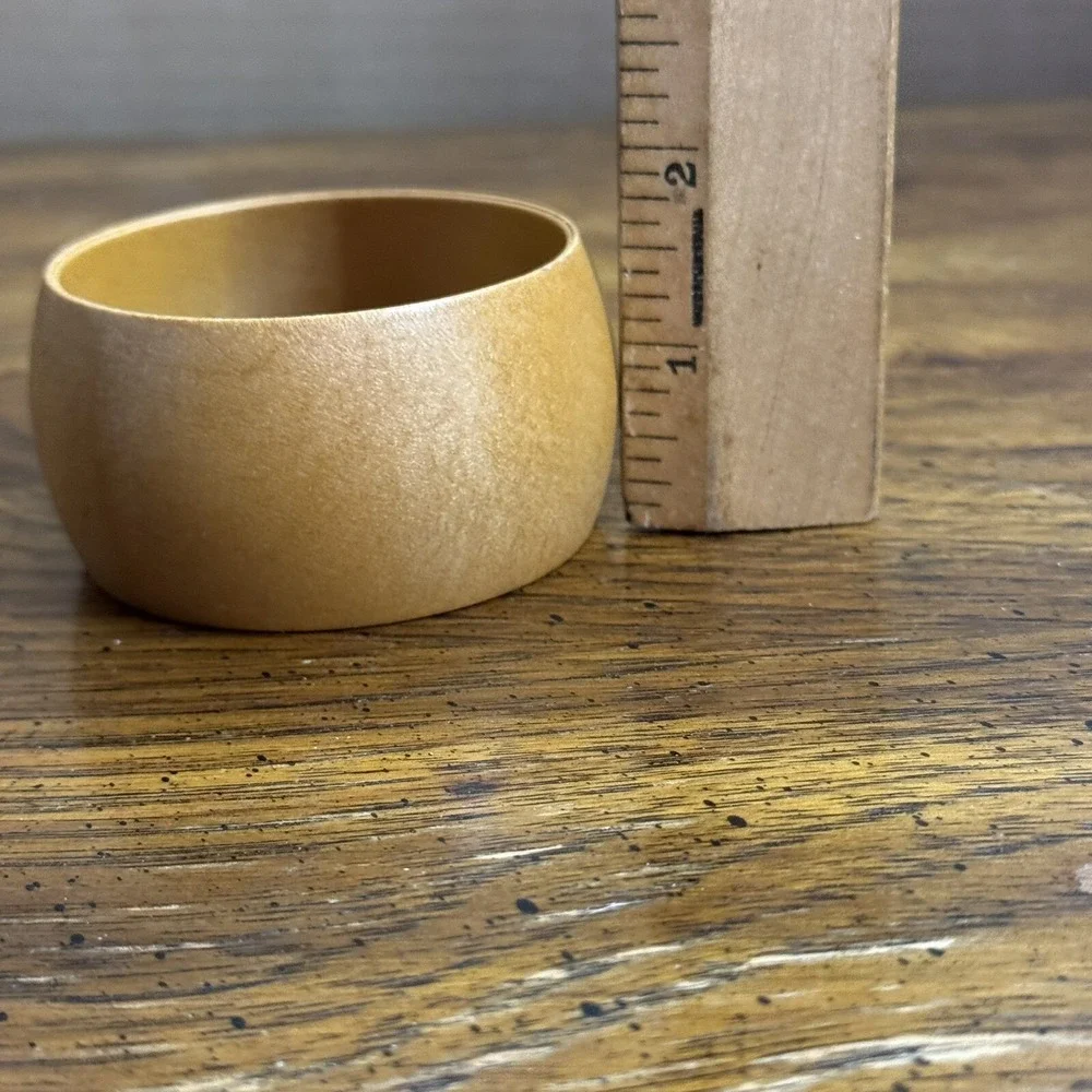 Vintage Lucite Chunky Wide‎ Bangle Bracelet Butterscotch